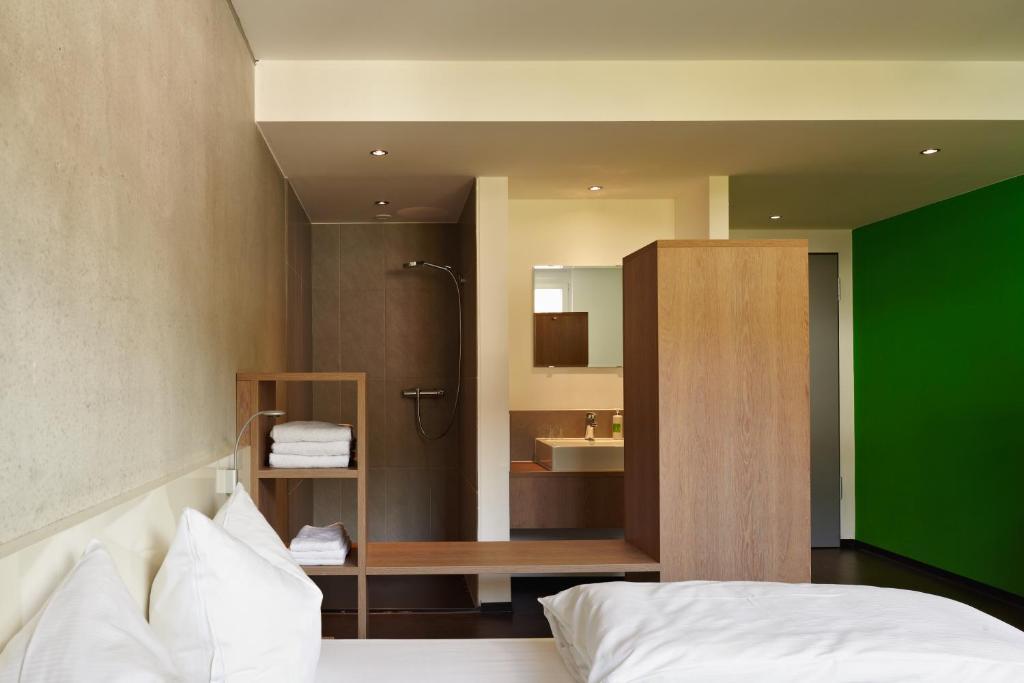 A2 Hotels פלוכינגן חדר תמונה